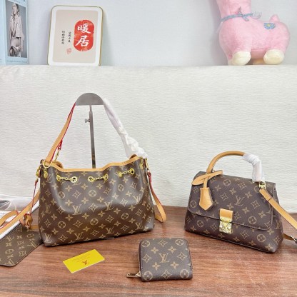 ルイ・ヴィトン「Louis Vuitton」ルイ・ヴィトン マルチポシェット アクセサリーズ 3点セット / ショルダーバッグ