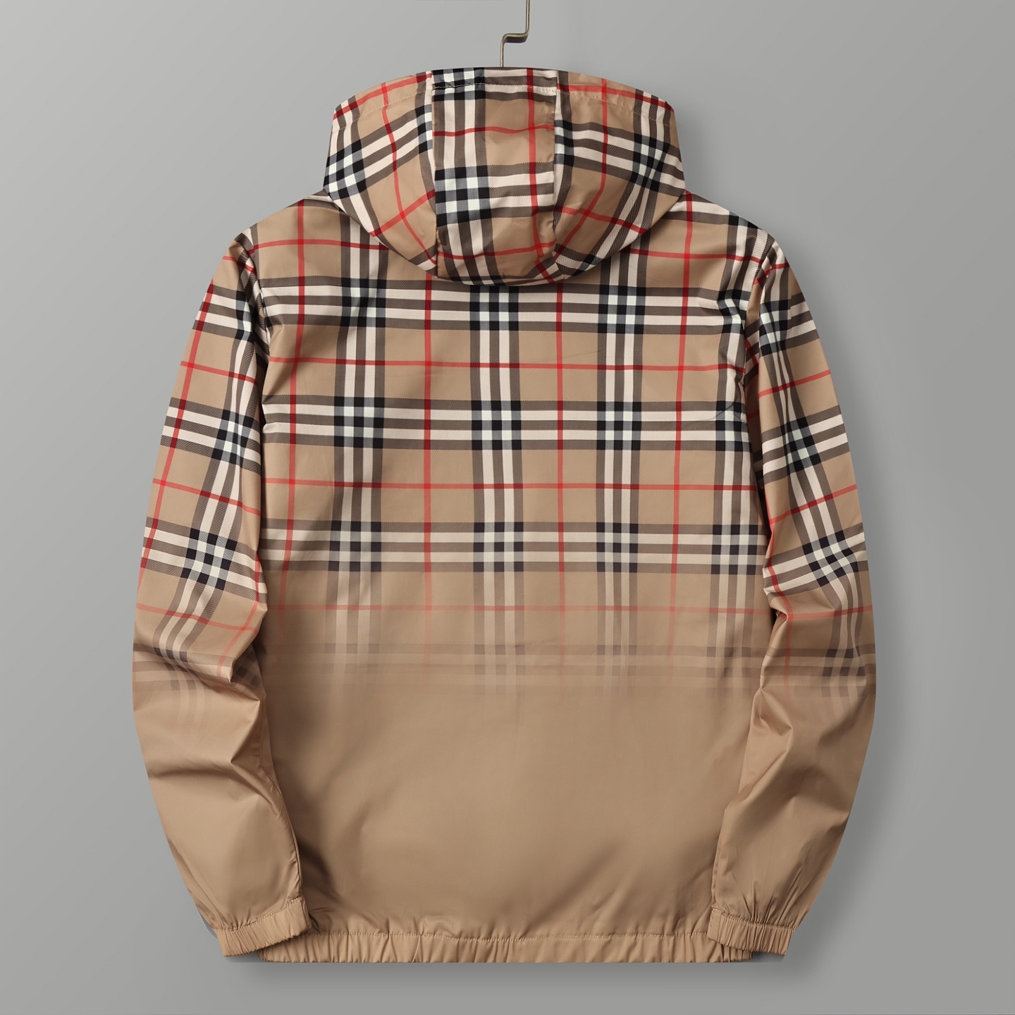 バーバリー「Burberry」バーバリー ロゴプリント ジップアップジャケット / アウター