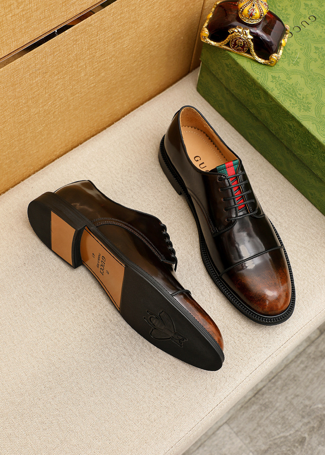 グッチ「Gucci」グッチ ビジネスレザーシューズ / ドレスシューズ