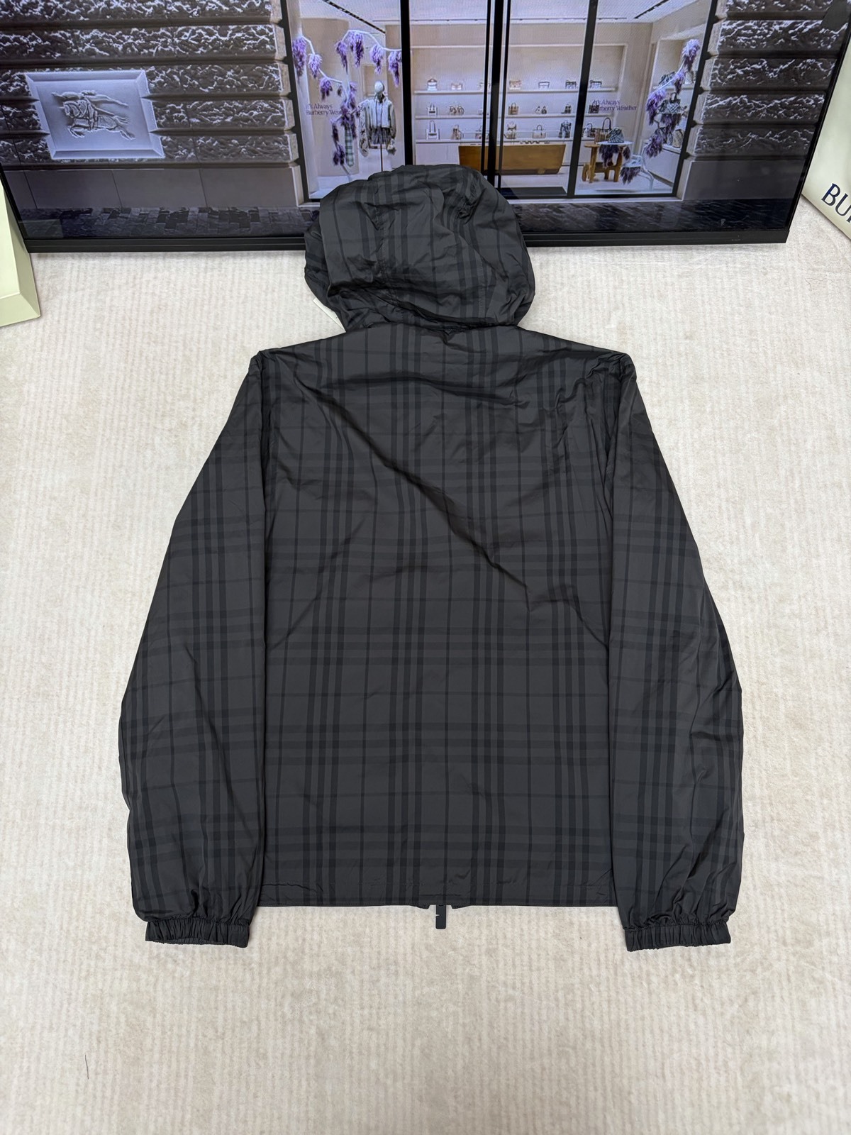 バーバリー「Burberry」バーバリー リバーシブル チェック ニューポート フーデッドジャケット / アウター