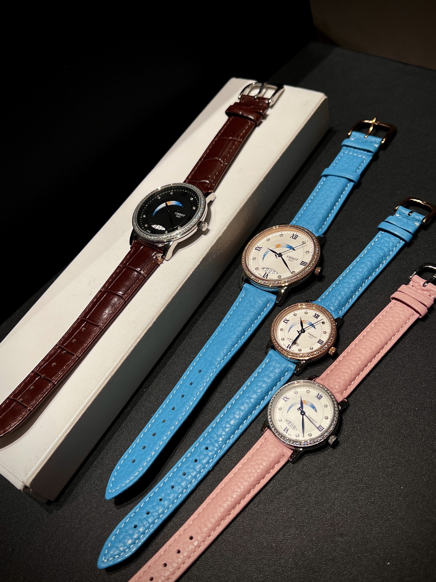Tissot ティソ デジール ムーンフェイズ ローマ数字 / レディース＆メンズ クォーツ腕時計