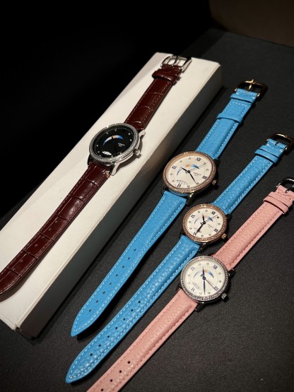 Tissot ティソ デジール ムーンフェイズ ローマ数字 / レディース＆メンズ クォーツ腕時計