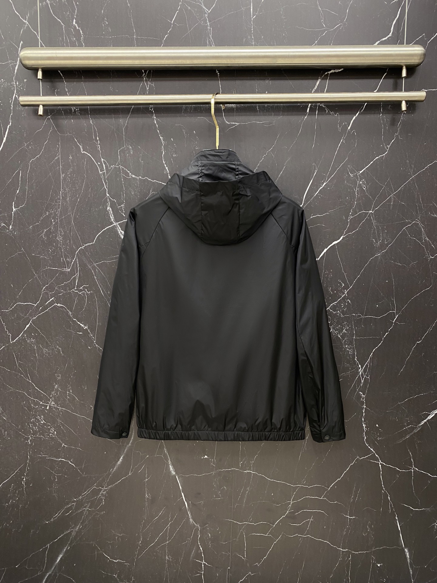 プラダ「Prada」プラダ Re-Nylon マルチポケット フーデッドジャケット / メンズ アウター