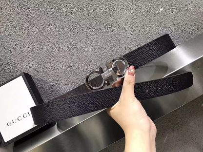 フェラガモ「Ferragamo」リバーシブルベルト