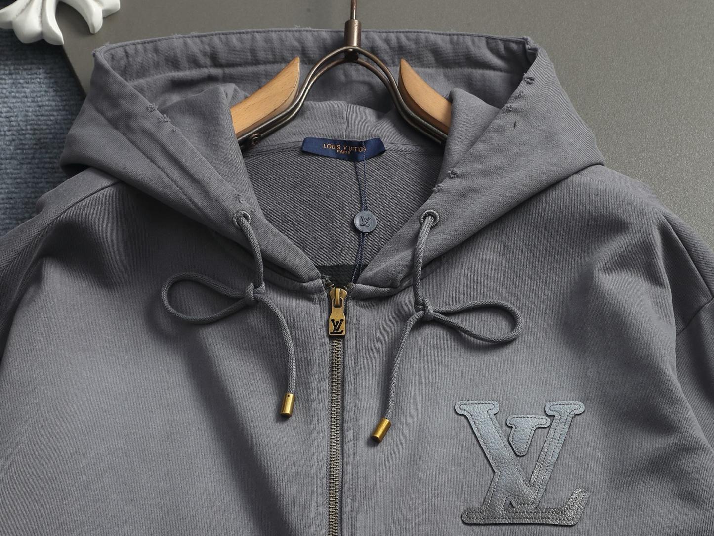 ルイ・ヴィトン「Louis Vuitton」ルイ・ヴィトン レタリング レザーパッチ フーデッド スウェットシャツ / ユニセックス