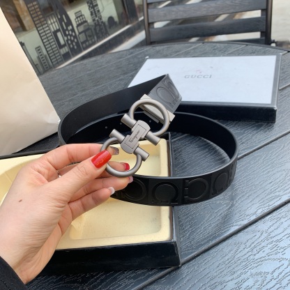 フェラガモ「Ferragamo」リバーシブルベルト