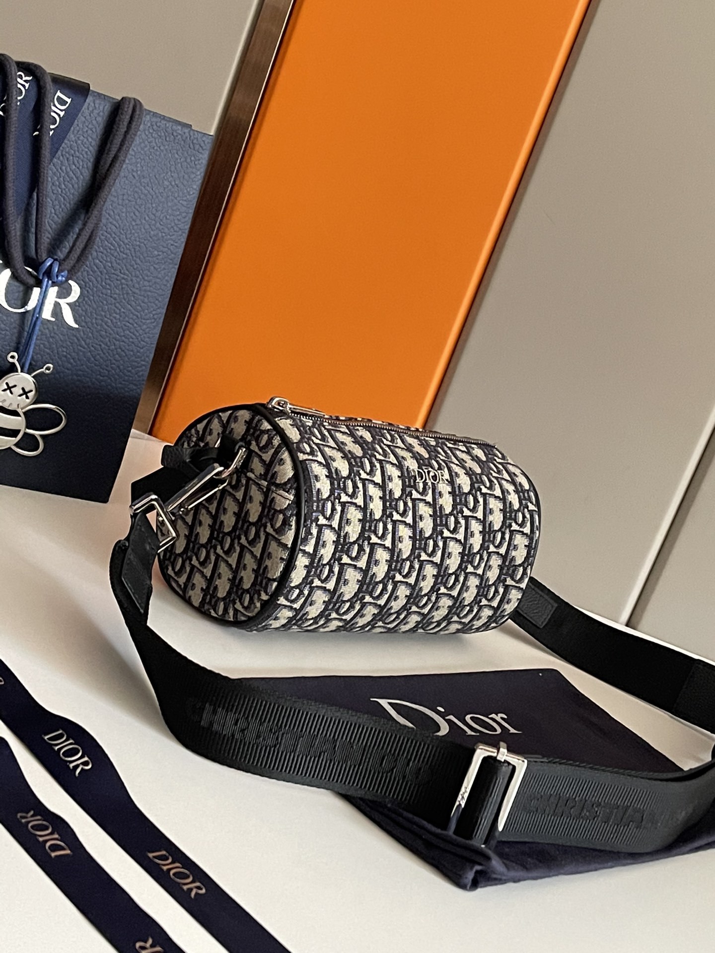 ディオール「Dior」Oblique Roller Bag ハンドバッグ