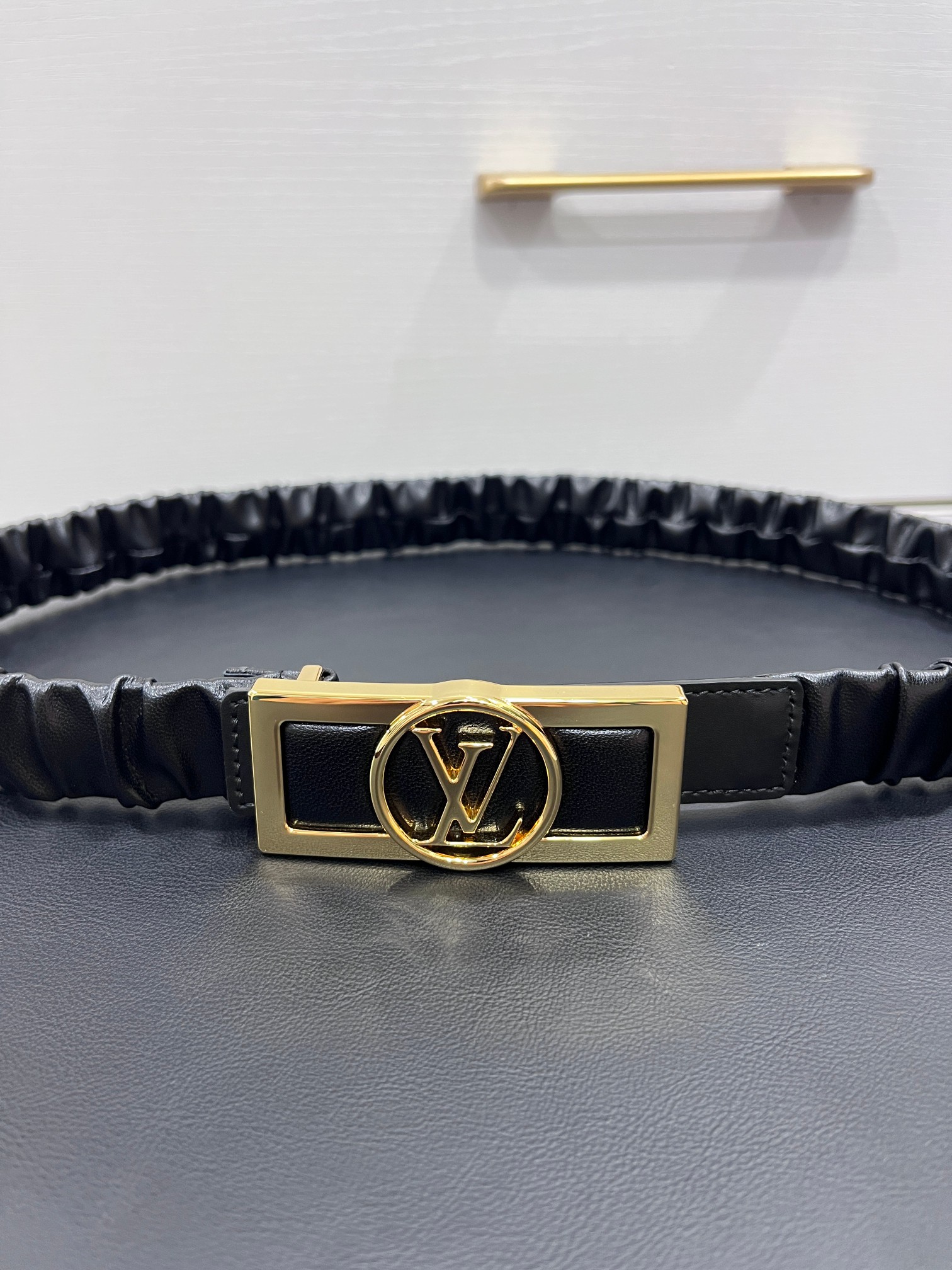 ルイ・ヴィトン「Louis Vuitton」ベルト･ドーフィーヌ スモーク 25MM