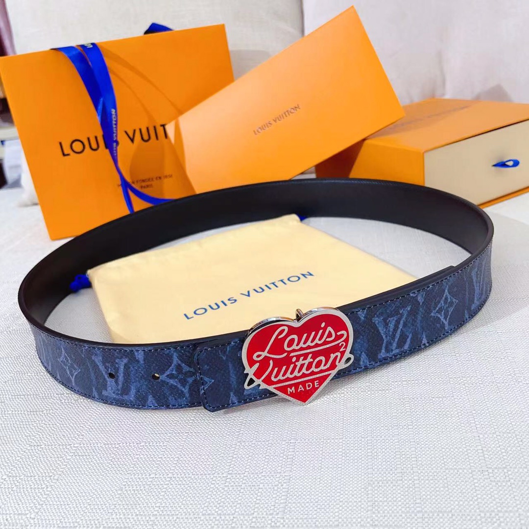 ルイ・ヴィトン「Louis Vuitton」ベルト･LV イニシャル 40MM