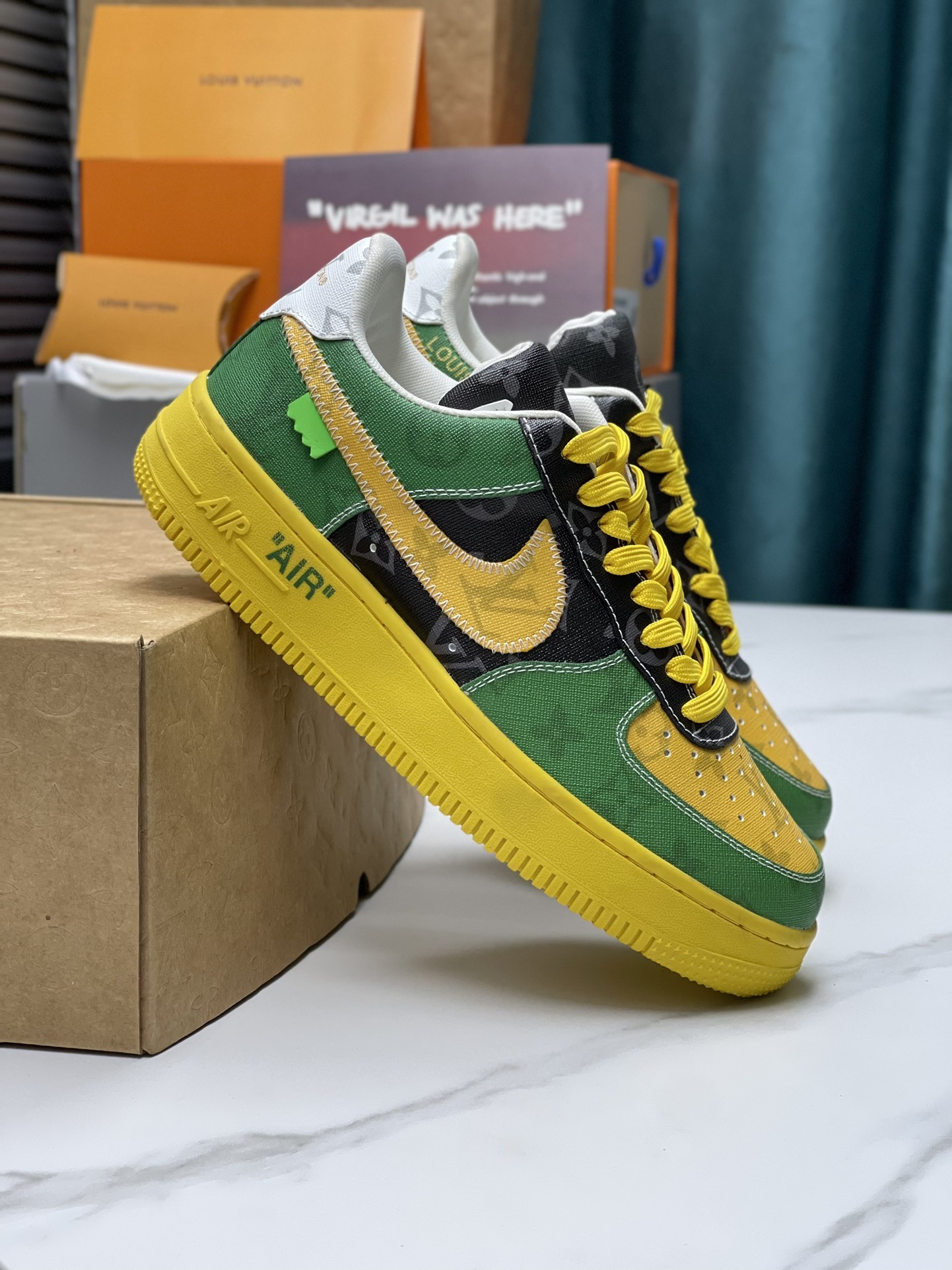「ルイ・ヴィトン」Nike Air Force 1 Low 限定スニーカー
