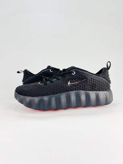 「NIKE」Mind 002 ブラックテクノロジー 素足感覚トレーニングシューズ