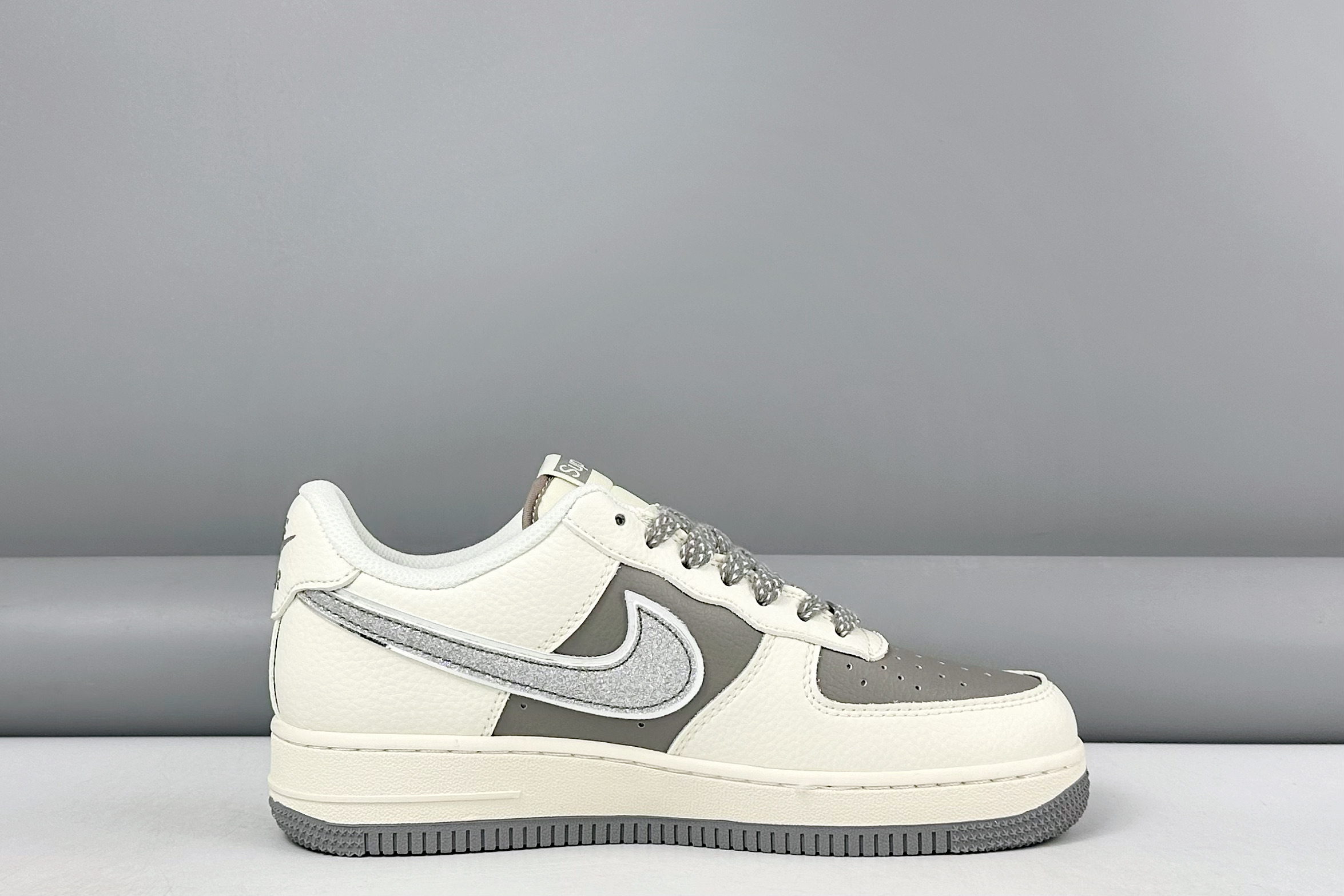 ナイキ「Nike」Supreme ク ロー カジュアルスニーカー