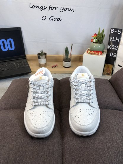 ナイキ「Nike」LV x NIKEコラボレーション SBダンク ロー カジュアルスニーカー