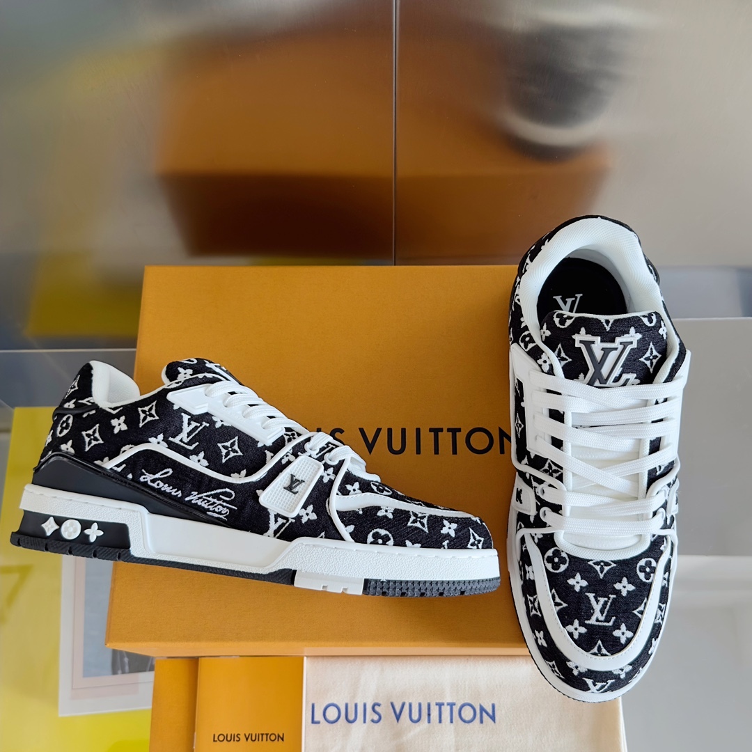 ルイ・ヴィトン LV トレーナー スニーカー「Trainer」 – ISETAN