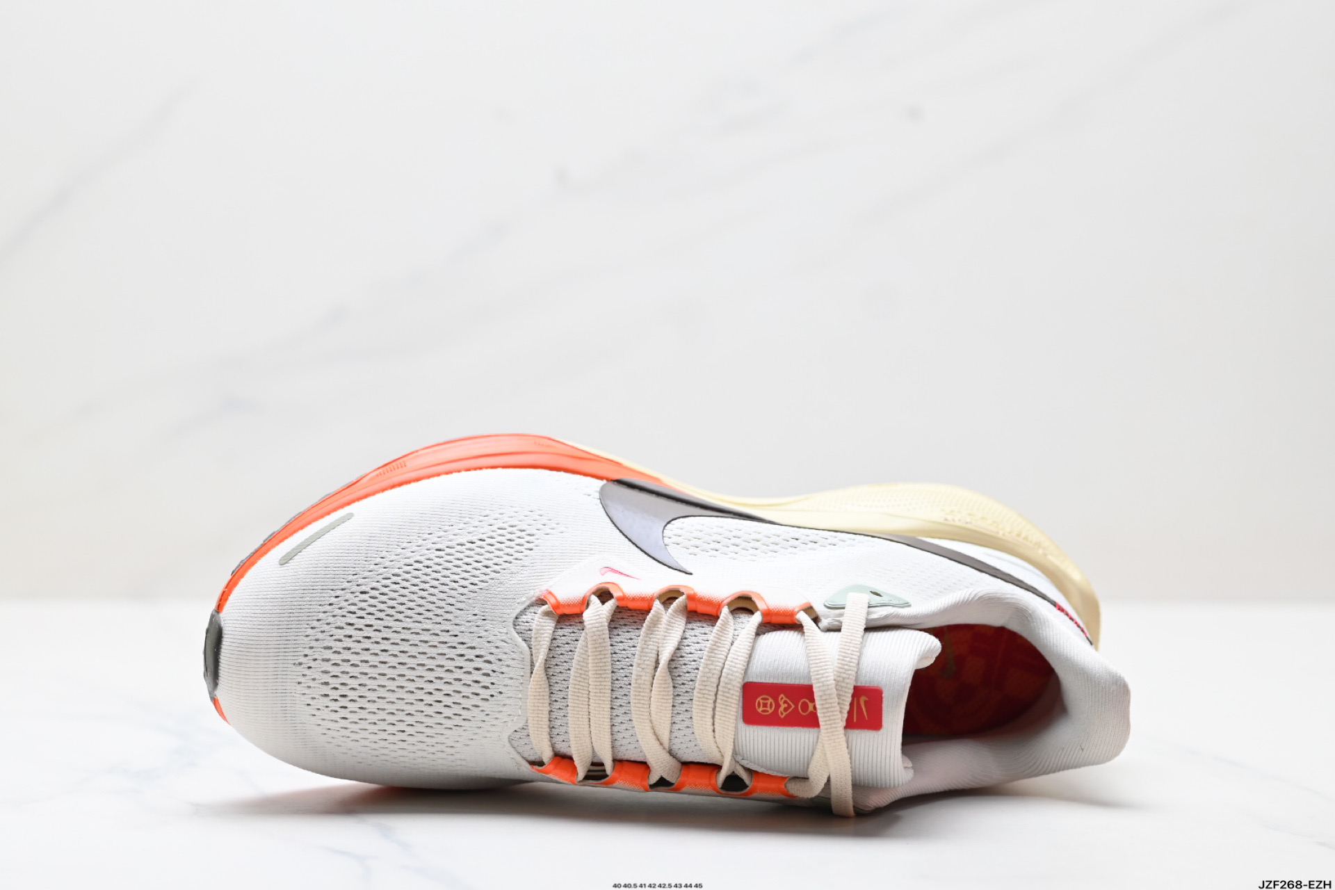 ナイキ「Nike」ク ロー カジュアルスニーカー