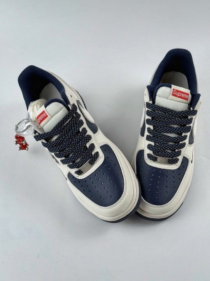 「コラボモデル」Supreme × Nike Air Force 1 Low スニーカー