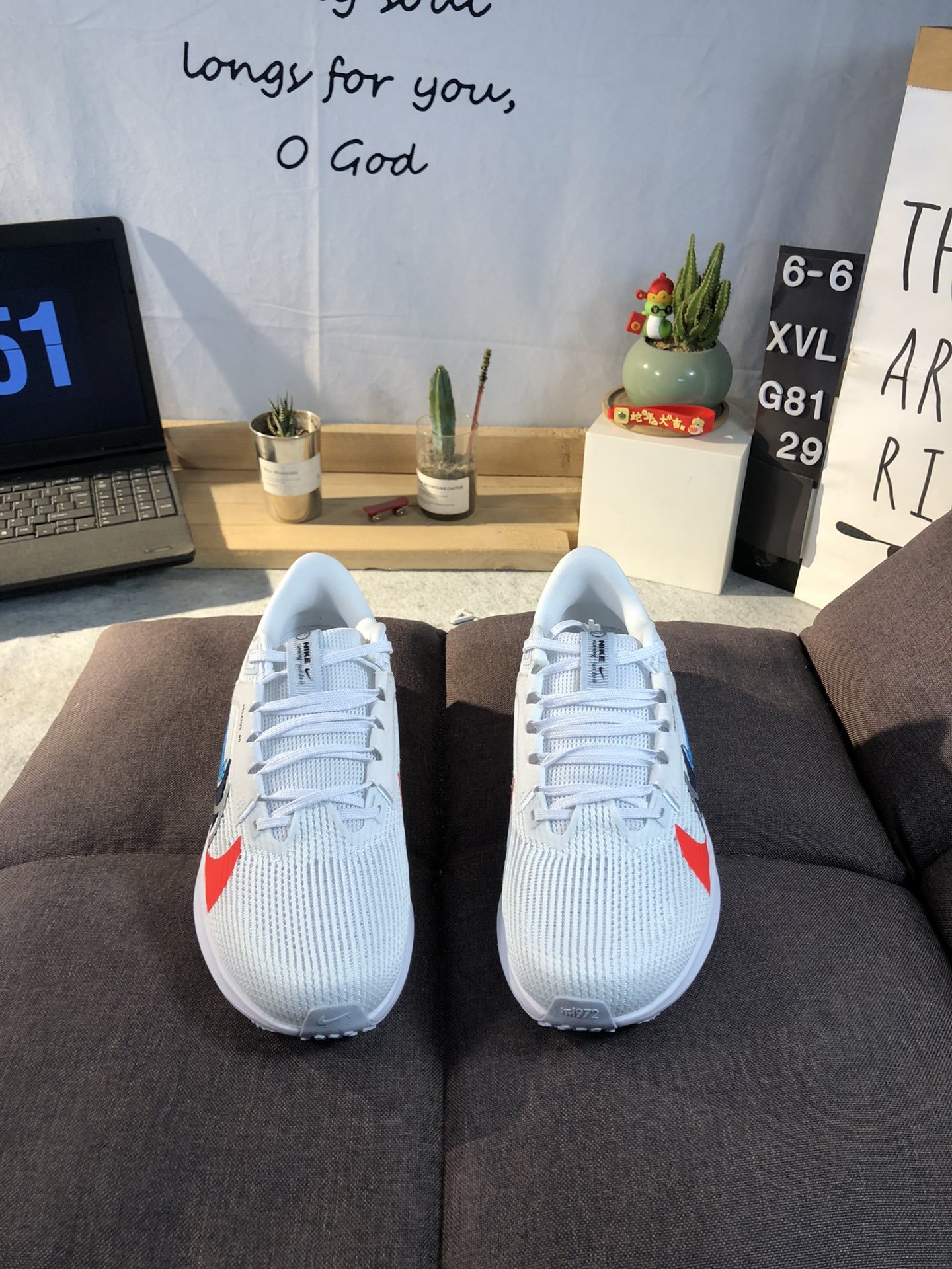 ナイキ「Nike」ク ロー カジュアルスニーカー