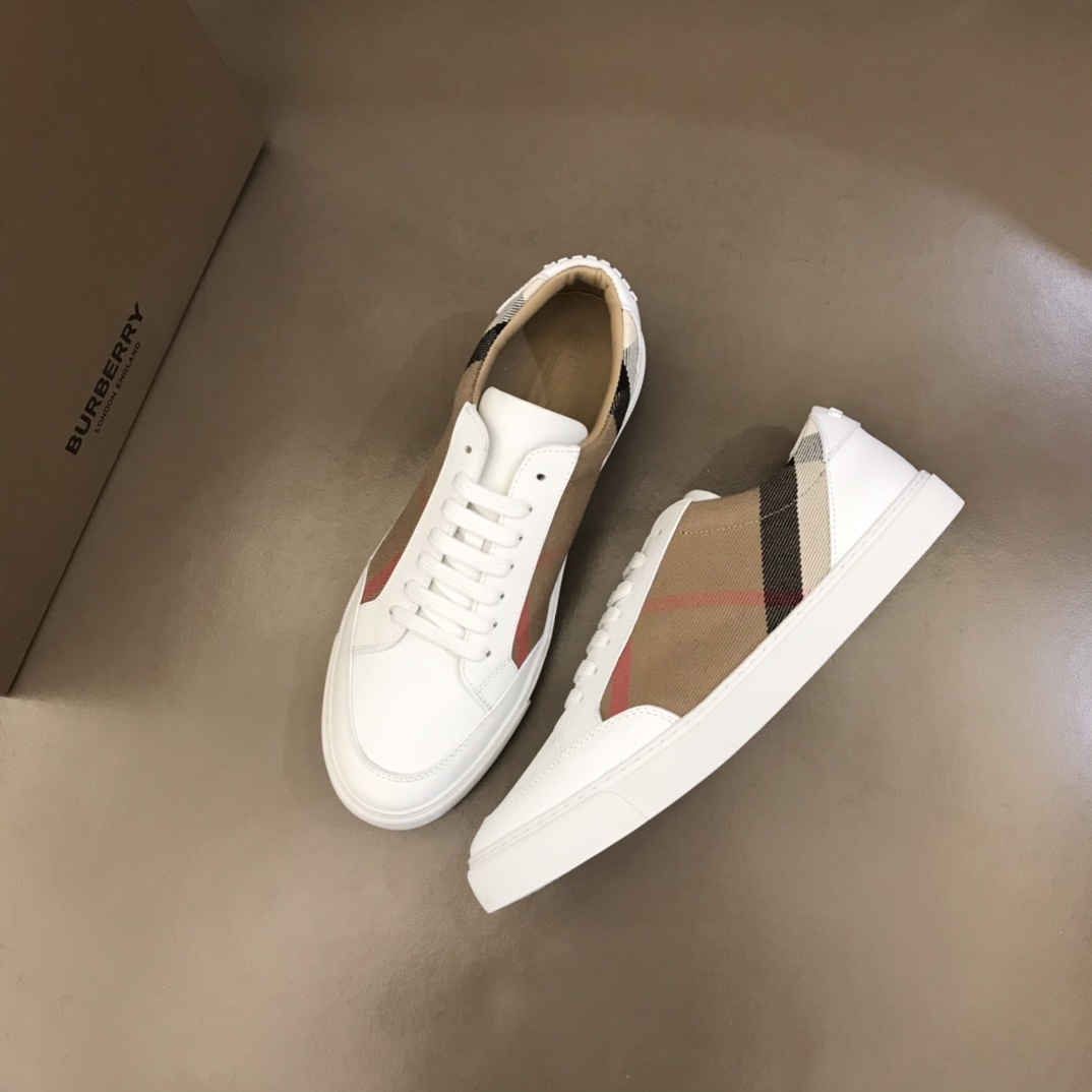 バーバリー「Burberry」Vintage Check ローテクニカルスニーカー メンズ