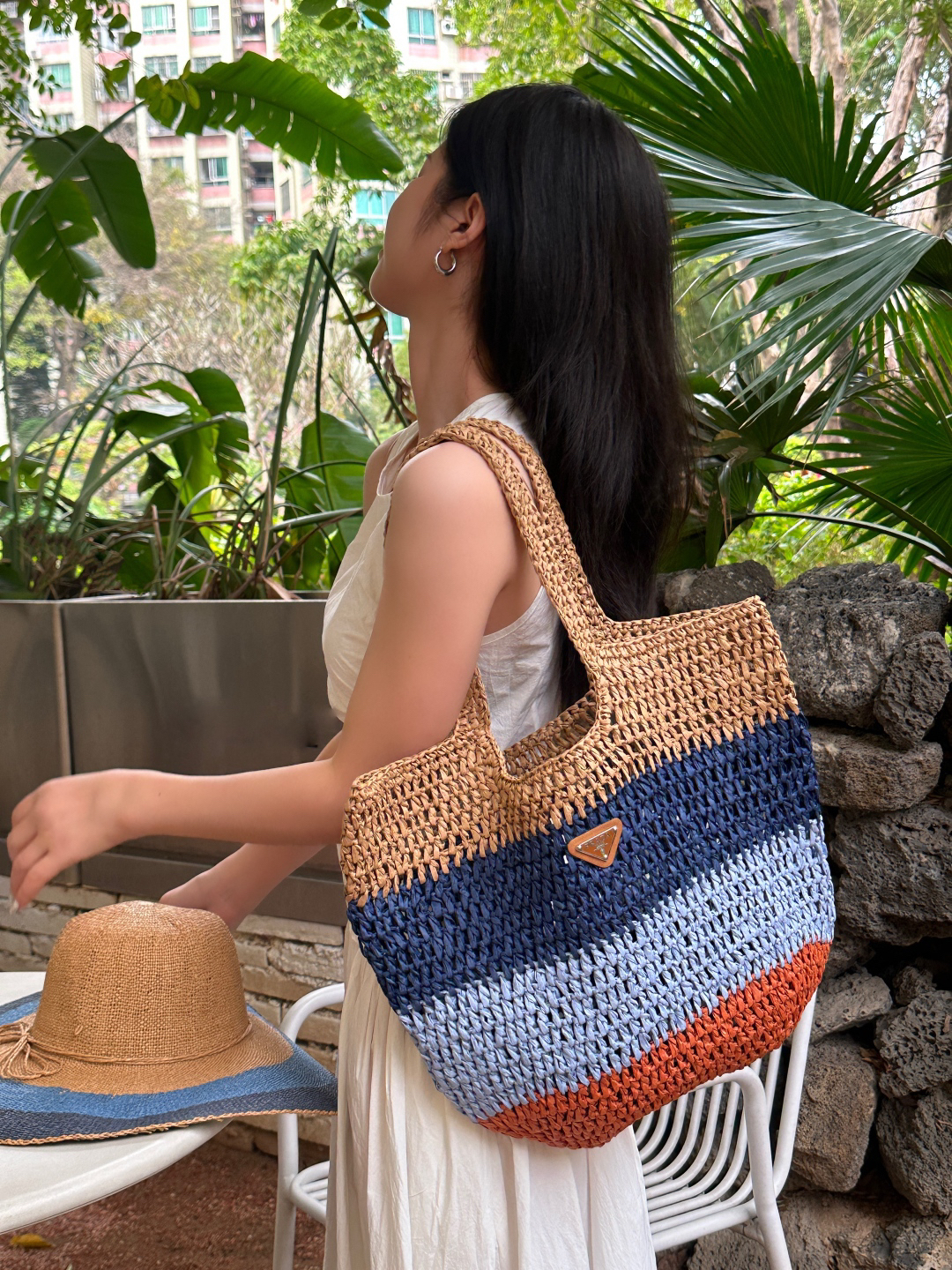 プラダ「Prada」ラフィアトート 1BV789 ショルダーバッグ