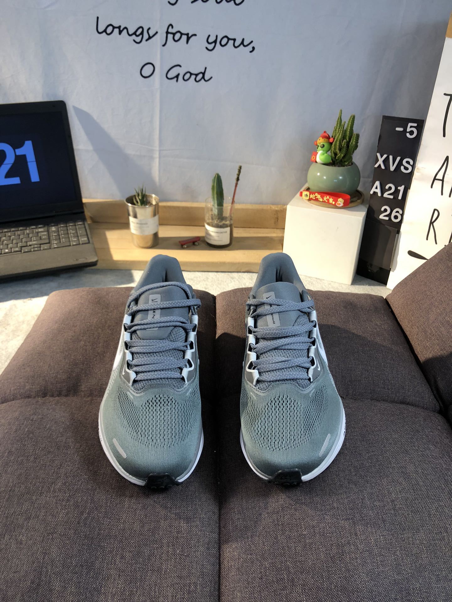 ナイキ「Nike」ク ロー カジュアルスニーカー