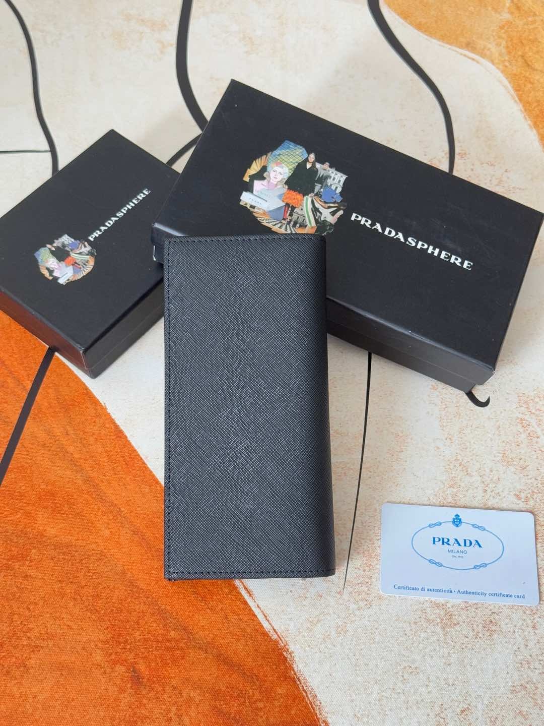 プラダ「Prada」 クラシック スーツケース ウォレット