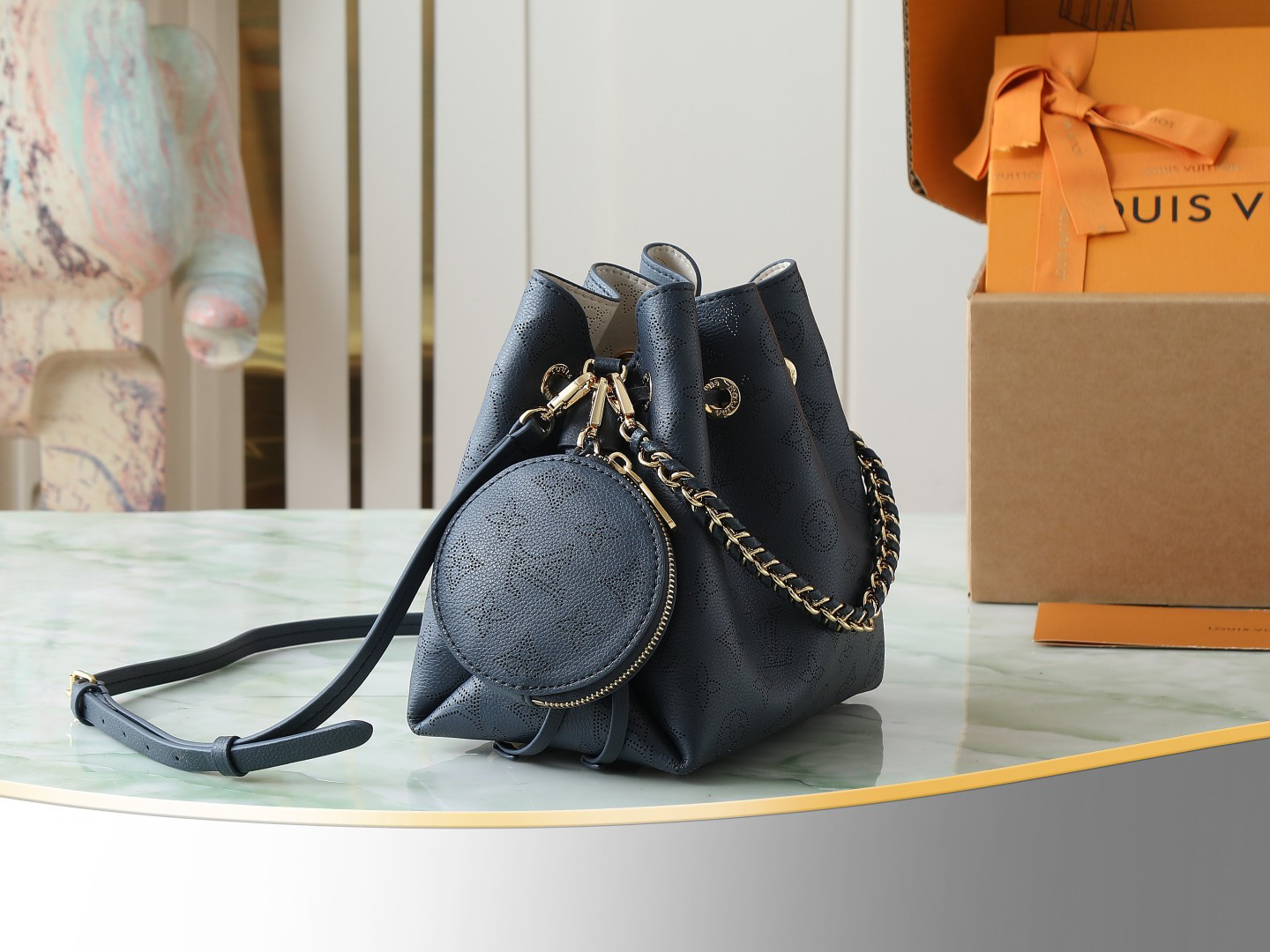 ルイ・ヴィトン「Louis Vuitton」 ‌BELLA ハンドバッグ ネイビー レース