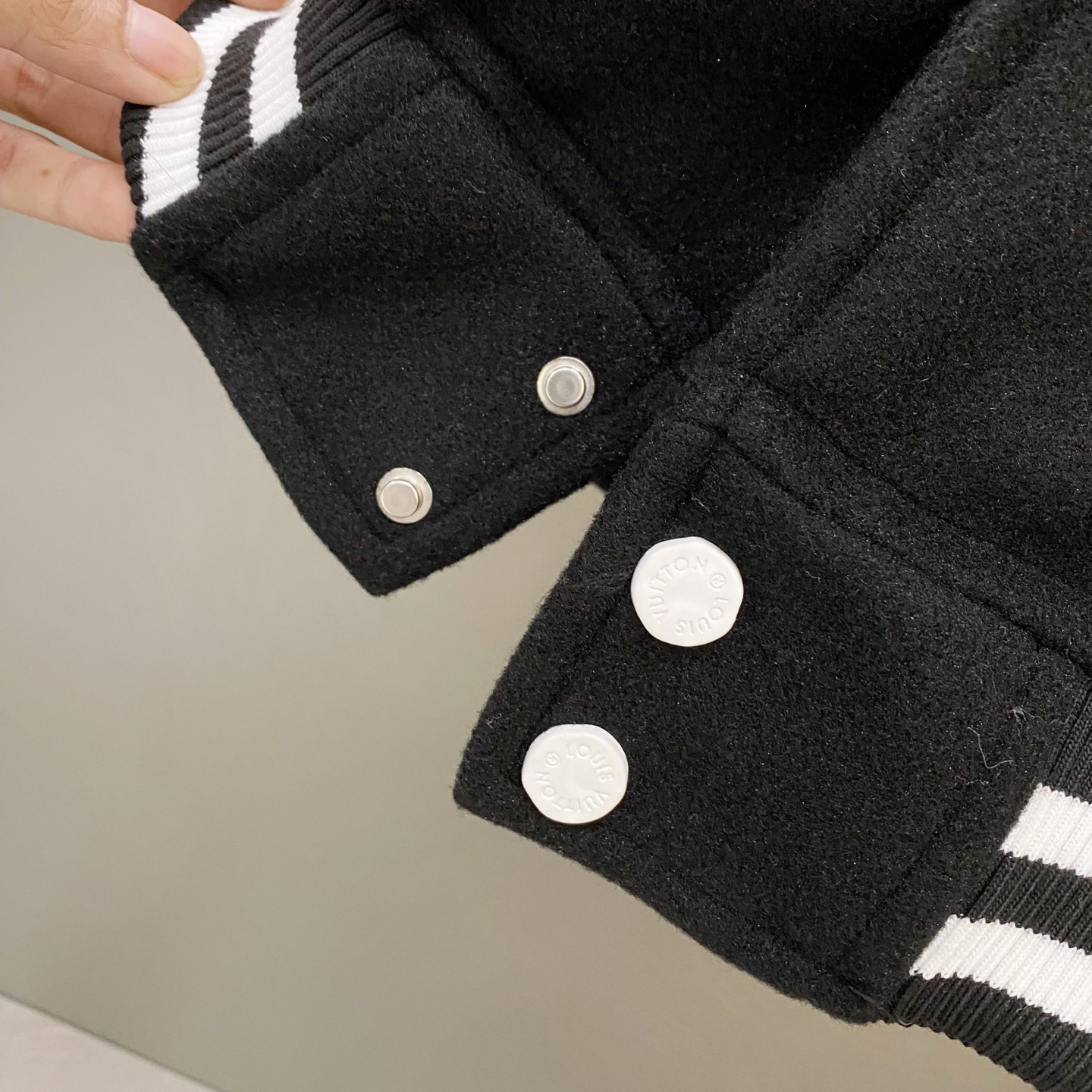 ルイ・ヴィトン「Louis Vuitton」エンブロイダリー ベースボールジャケット