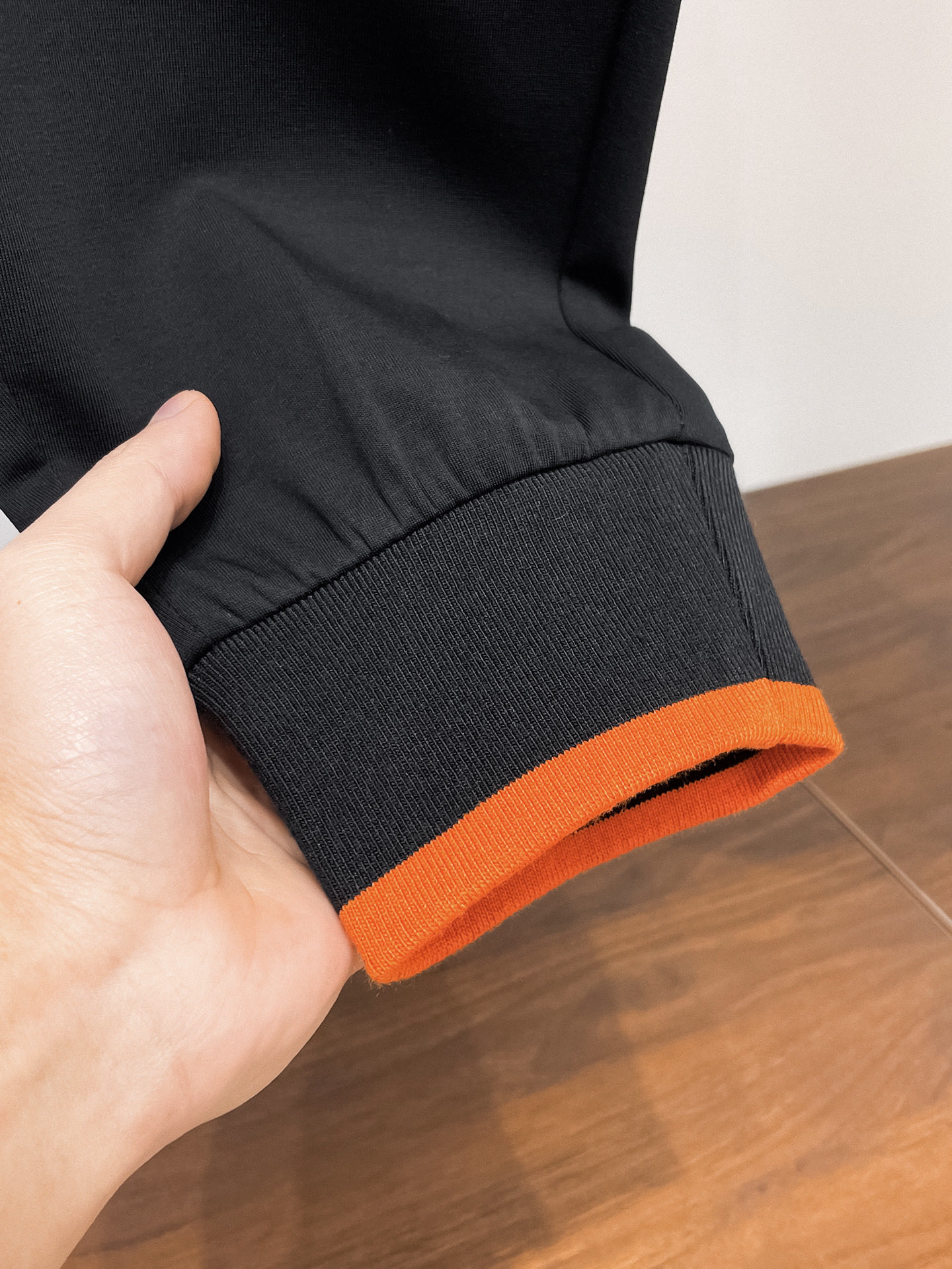 エルメス「Hermès」ロゴ リラックススーツ