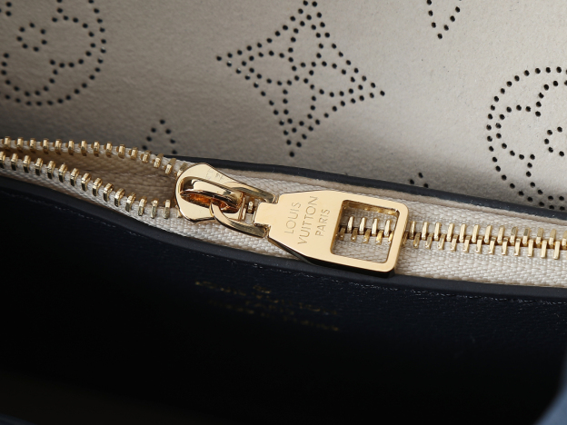 ルイ・ヴィトン「Louis Vuitton」CARMEL ハンドバッグ ネイビー