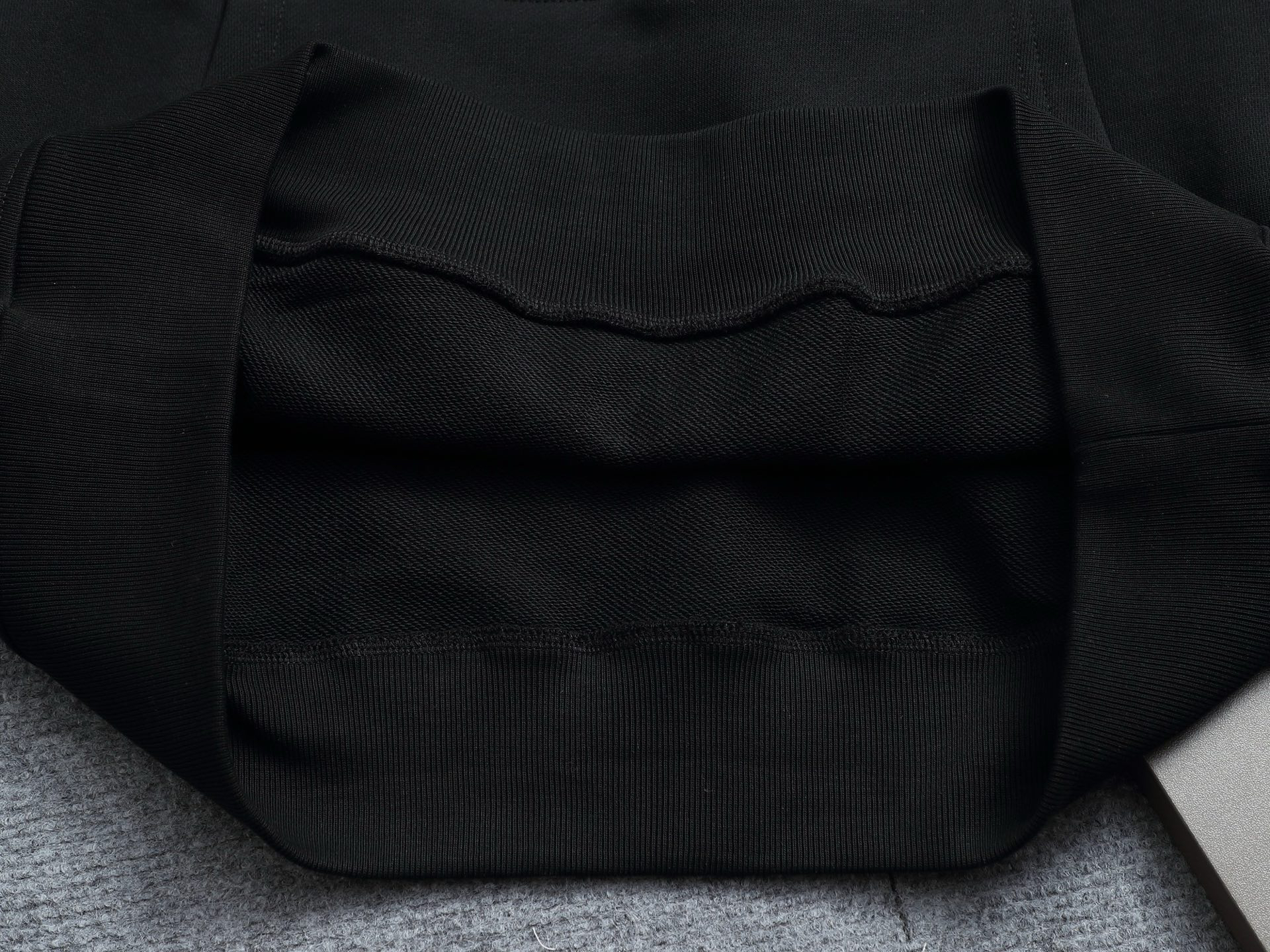 ルイ・ヴィトン「Louis Vuitton」春秋スウェット(ユニセックス)