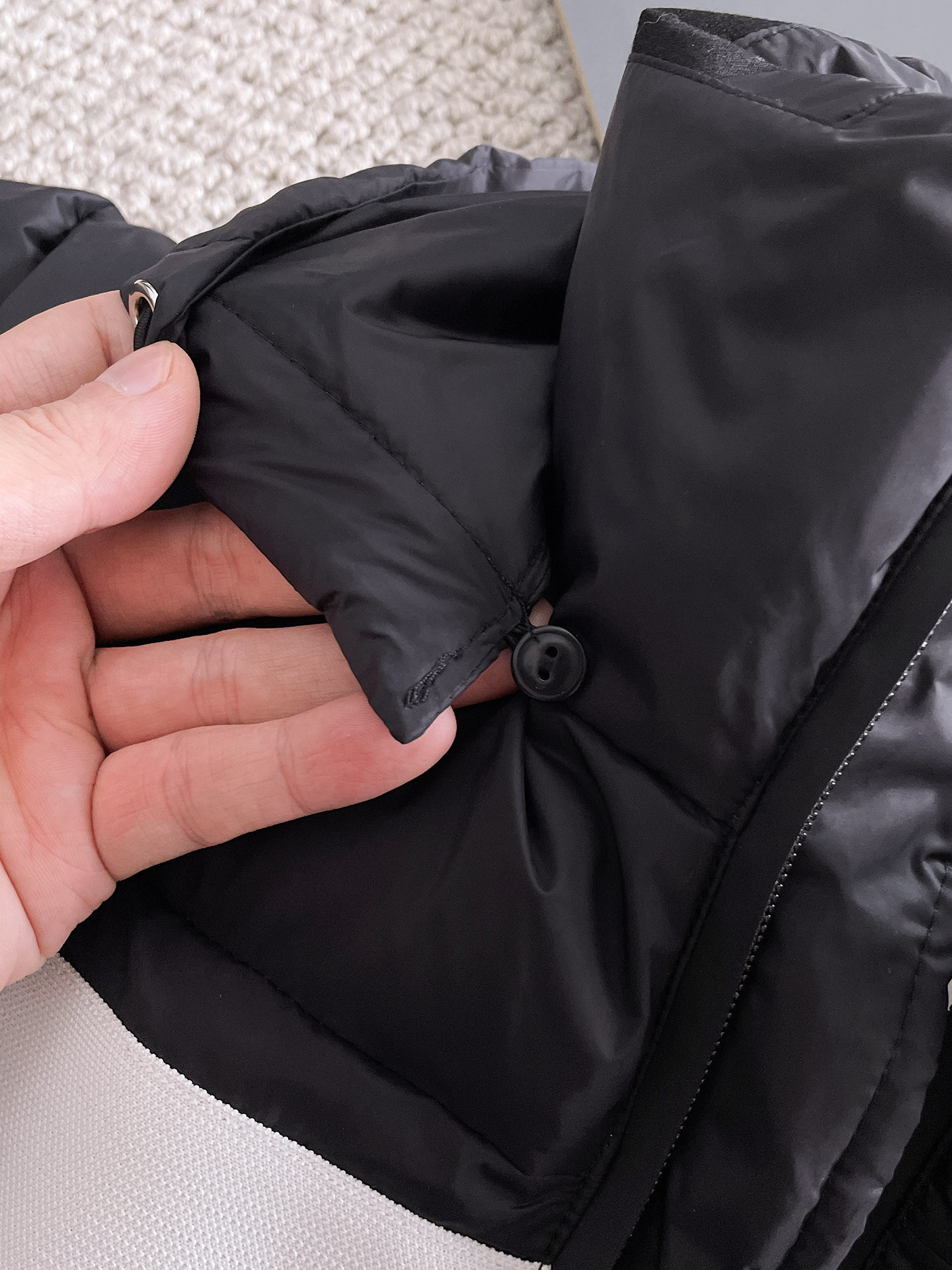 モンクレール「Moncler」スタンドカラー ダウンジャケット