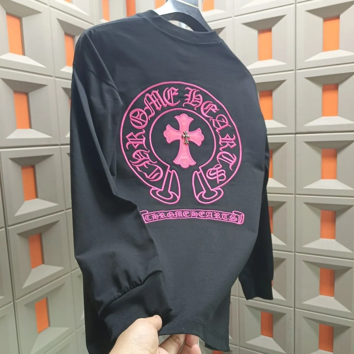 クロムハーツ「Chrome Hearts」ラウンドネックスウェットシャツ