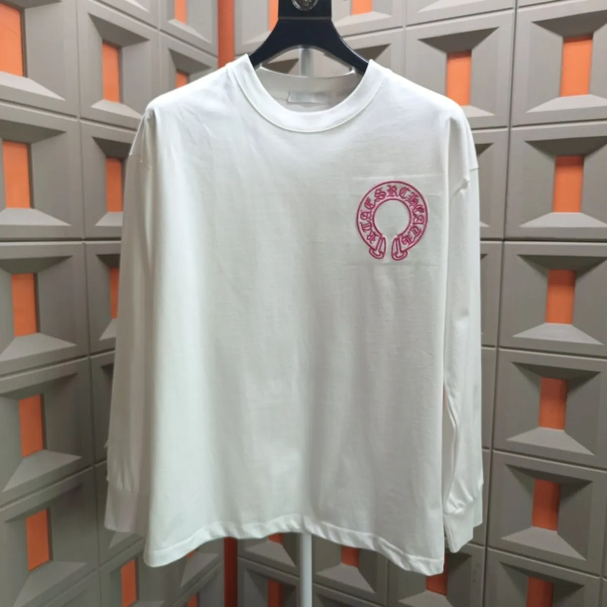 クロムハーツ「Chrome Hearts」ラウンドネックスウェットシャツ