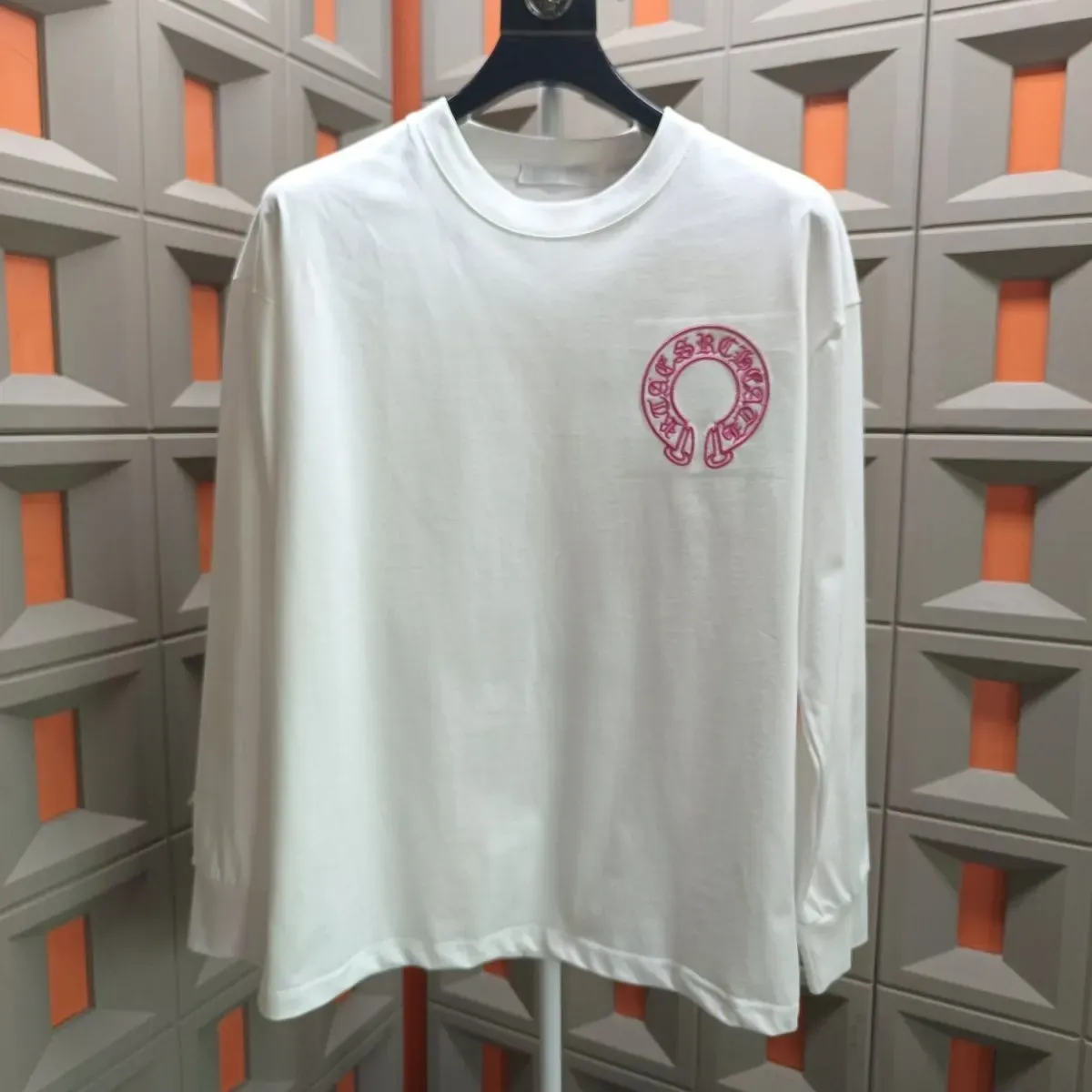 クロムハーツ「Chrome Hearts」ラウンドネックスウェットシャツ