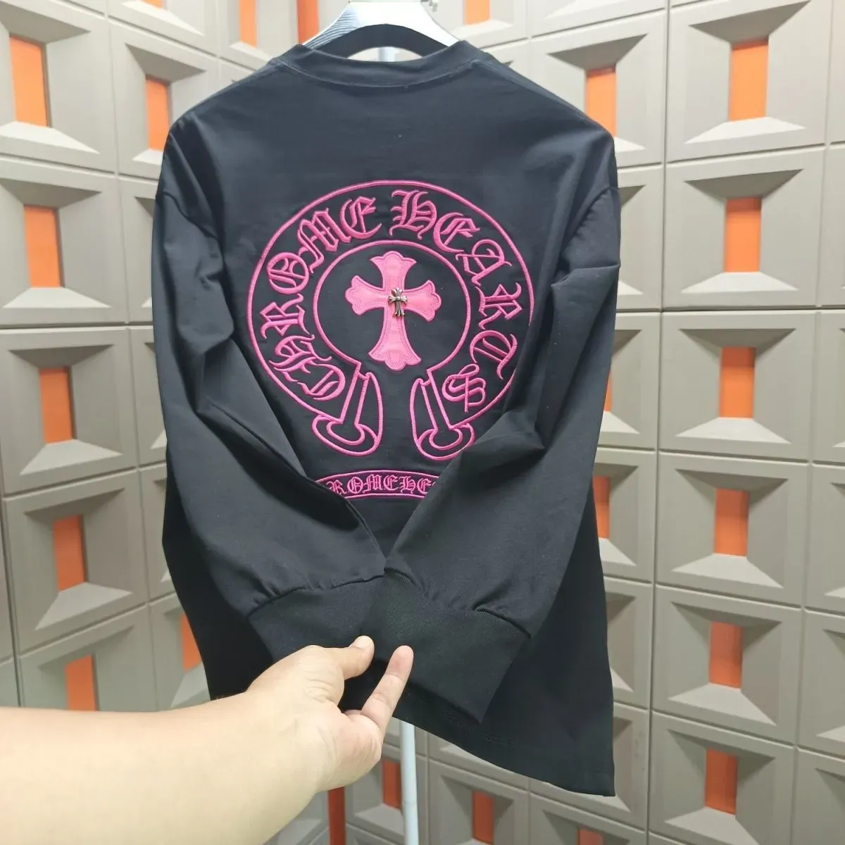 クロムハーツ「Chrome Hearts」ラウンドネックスウェットシャツ