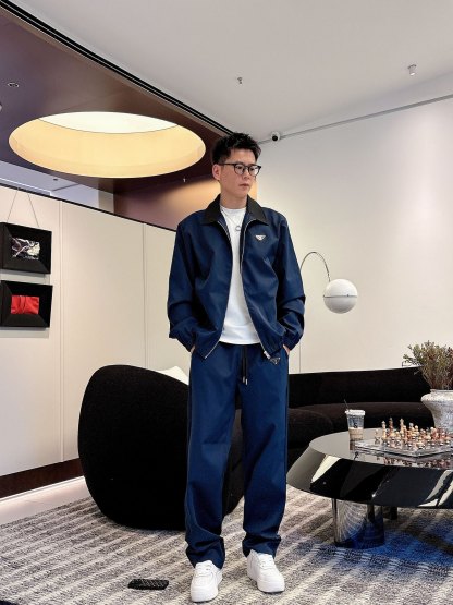 プラダ「Prada」秋冬 メンズ  カジュアルスポーツセット