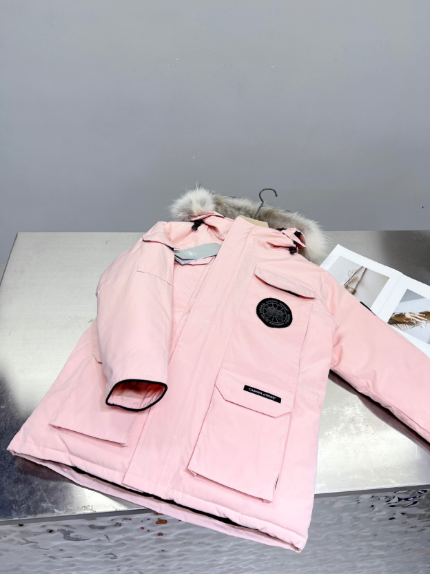 カナダグース「Canada Goose」秋冬フード付きダウンコート