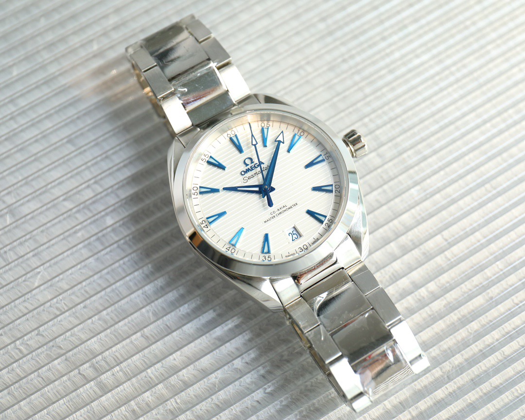オメガ［Omega］シーマスター ダイバーズ メンズ ウォッチ40MM