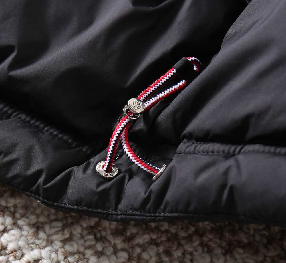 モンクレール「Moncler」秋冬 ダウンジャケット