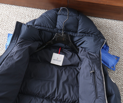 モンクレール「Moncler」秋冬 ダウンジャケット