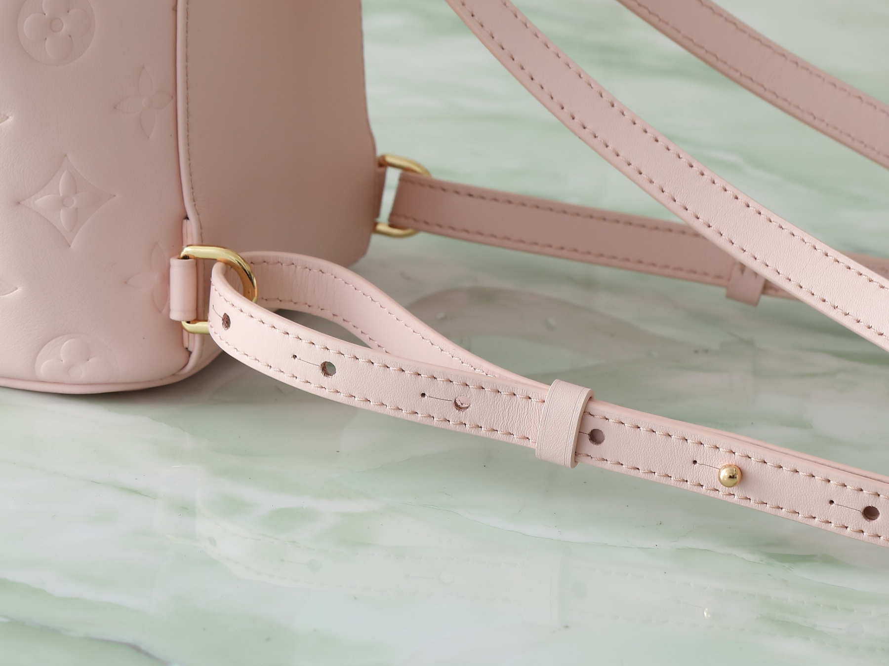 ルイ・ヴィトン「Louis Vuitton」COUSSIN BACKPACK ミニバッグ