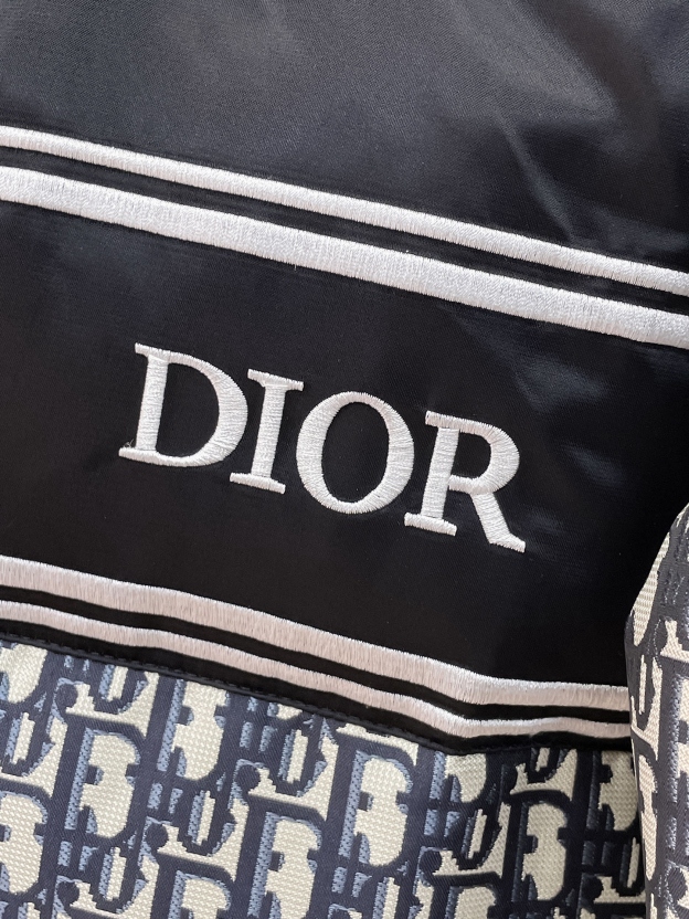 ディオール「Dior」ダウンジャケット