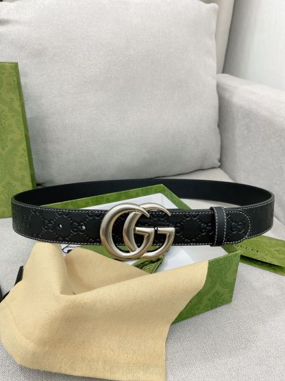 グッチ「Gucci」インターロッキングG バックル付き ワイドベルト