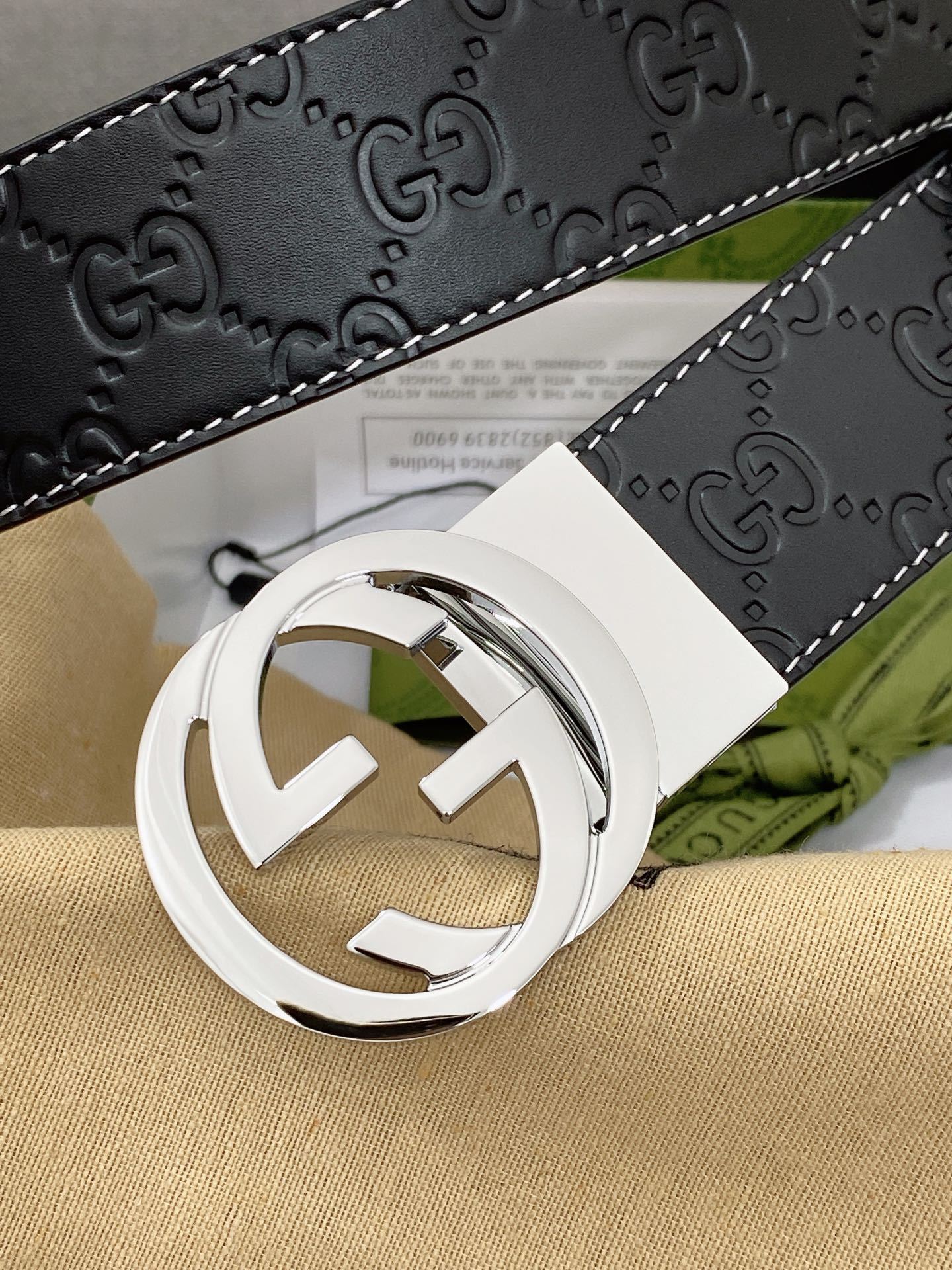 グッチ「Gucci」インターロッキングG バックル付き ワイドベルト