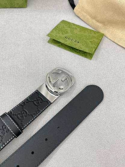 グッチ「Gucci」インターロッキングG バックル付き ワイドベルト