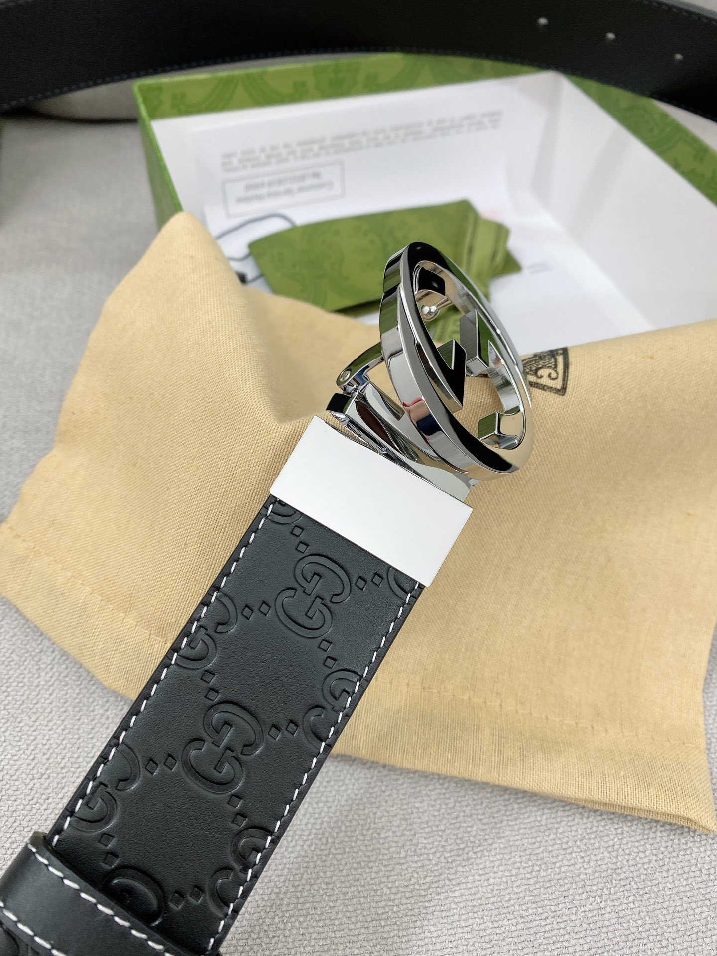 グッチ「Gucci」インターロッキングG バックル付き ワイドベルト