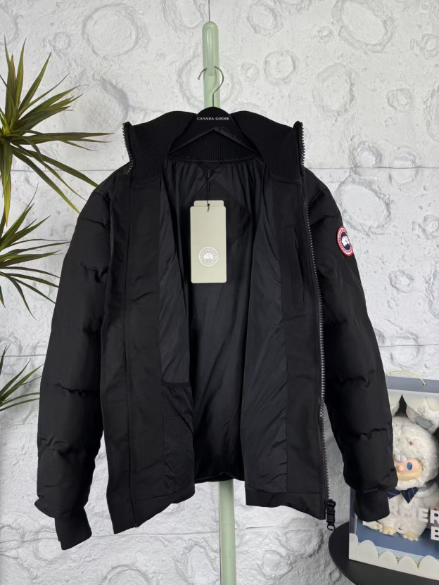 カナダグース「Canada Goose」秋冬ダウンジャケット