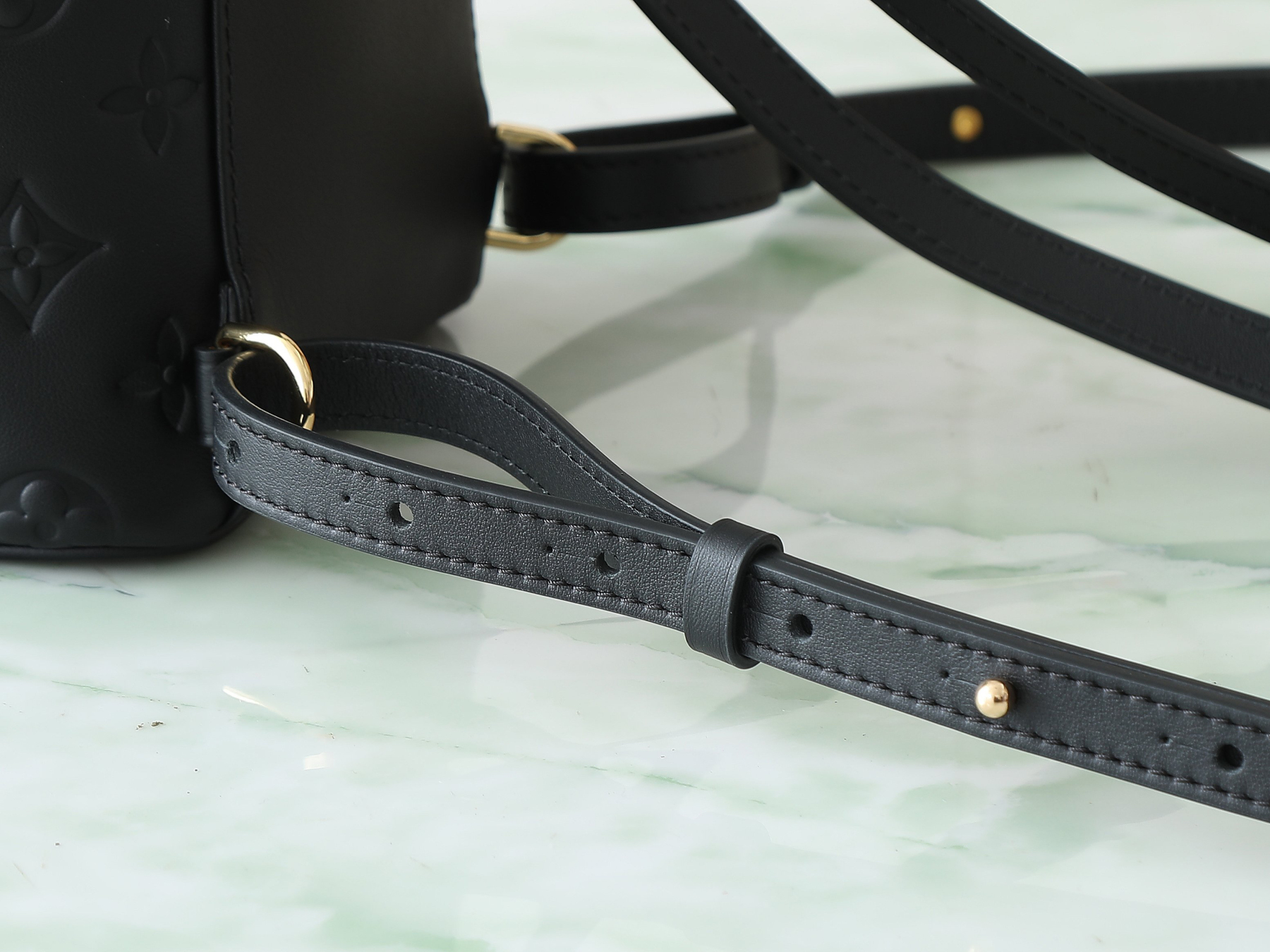 ルイ・ヴィトン「Louis Vuitton」COUSSIN BACKPACK ミニバッグ