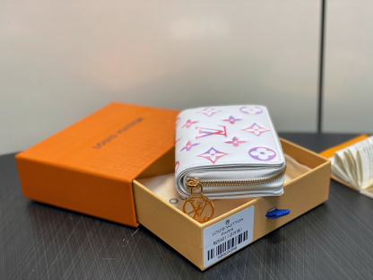 ルイ・ヴィトン「Louis Vuitton」LV Ski ジップ ウォレット