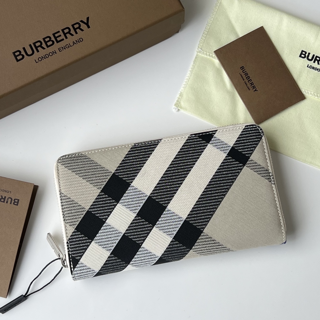 バーバリー「Burberry」ロンドン チェーン ジップ ウォレット